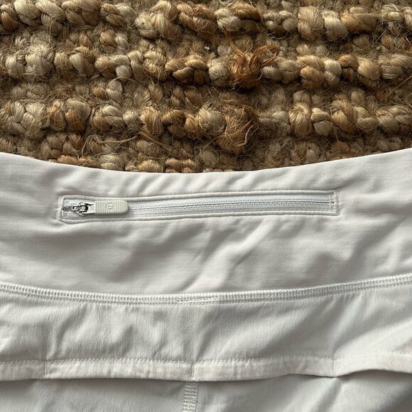 Lululemon Speed Up Short *2.5" - women’s size 10-white - Picture 5 of 9